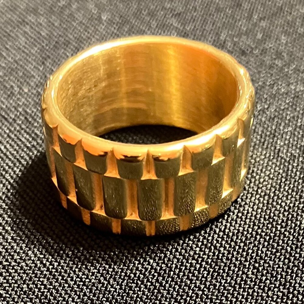 18k Gold Plated Stainless Steel Ring with Watch Band Style Link Design Size 8